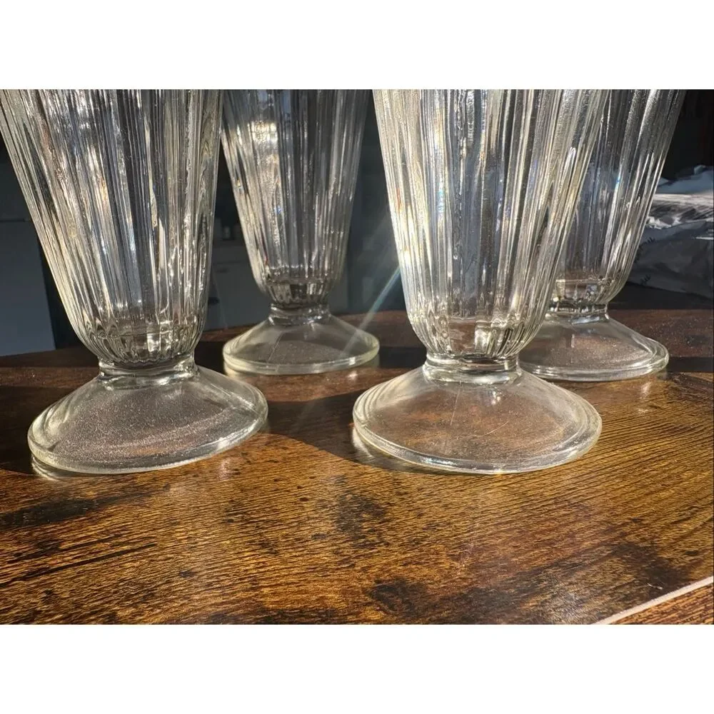 Vintage Old Fashioned Milkshake Ice Cream Soda Sundae Glass, 12oz. Set of 4 Ribb